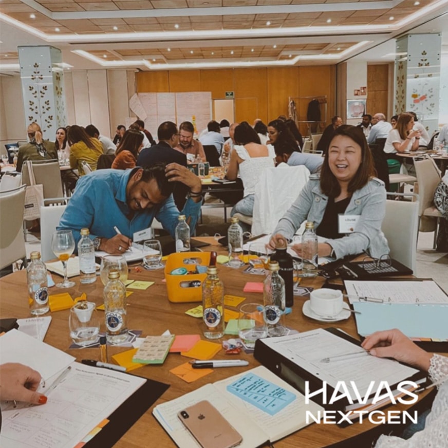 Havas NextGen est un programme complet de développement du leadership conçu pour préparer nos talents exécutifs à fort potentiel à diriger l'avenir d'Havas.